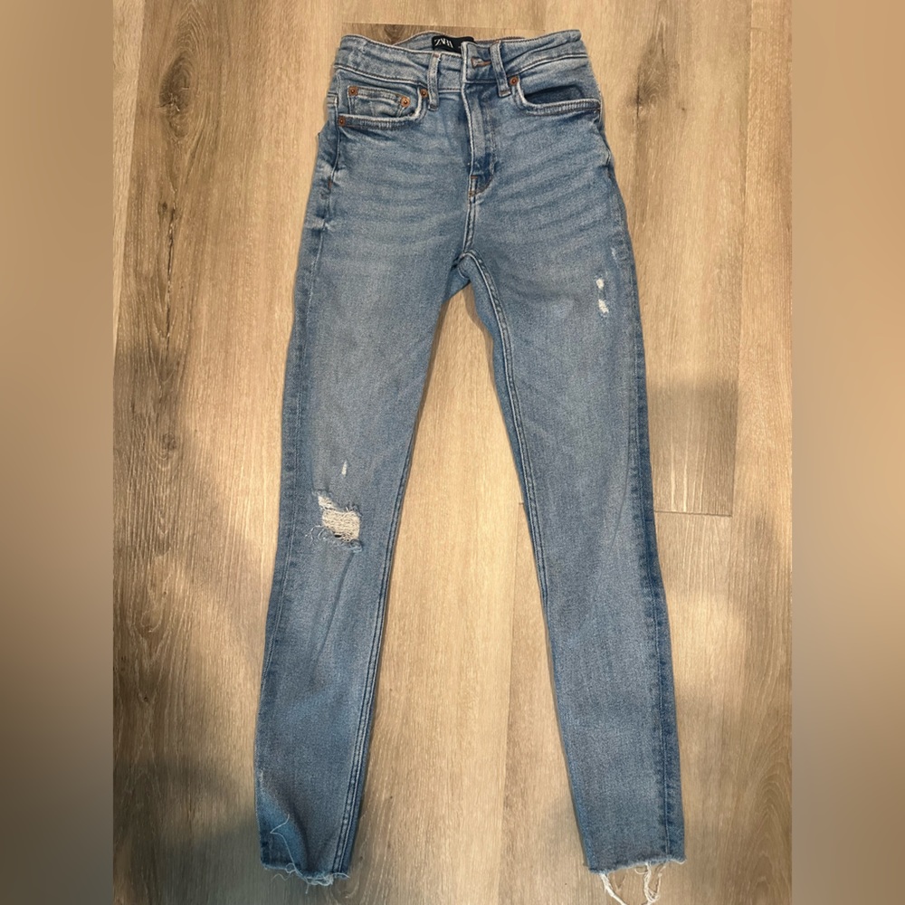 Zara Women’s High Rise skinny jeans sz 2